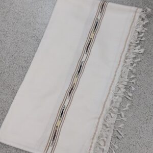 Swat Islampur Handmade Pure Lambswool  Shawl For Men - White - Image 4