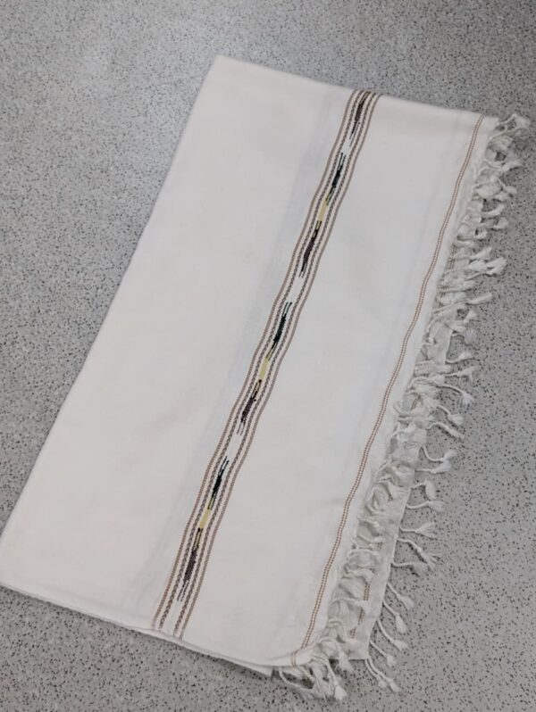 Swat Islampur Handmade Pure Lambswool  Shawl For Men - White - Image 4