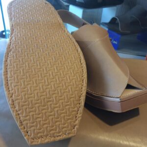 Kaptan Handmade Peshawari Chappal - Camel Colour - Image 3
